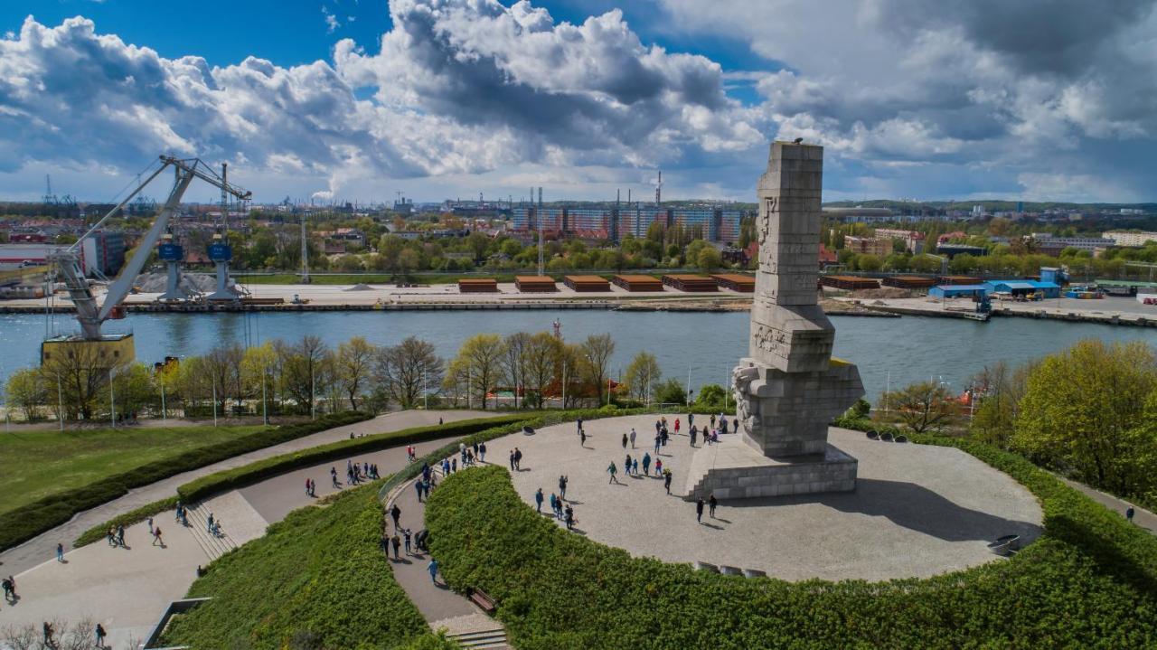 Stylowy Apartament W Historycznej Czesci Gdanska Luaran gambar